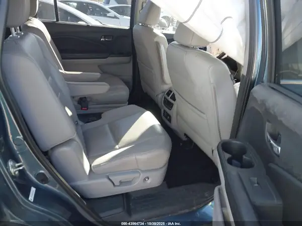 5FNYF6H04GB105838 2016 HONDA PILOT - Image 8