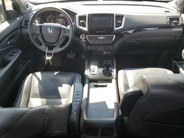 5FNYF6H04HB010858 2017 HONDA PILOT - Image 8