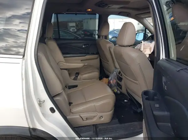 5FNYF6H04HB022847 2017 HONDA PILOT - Image 8