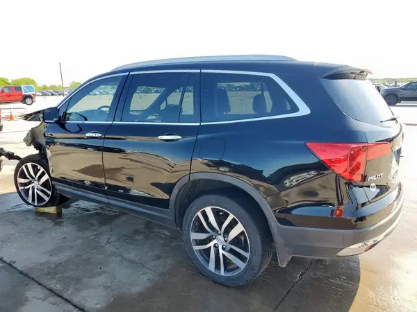5FNYF6H04HB023609 2017 HONDA PILOT - Image 2