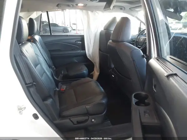 5FNYF6H04HB028020 2017 HONDA PILOT - Image 8