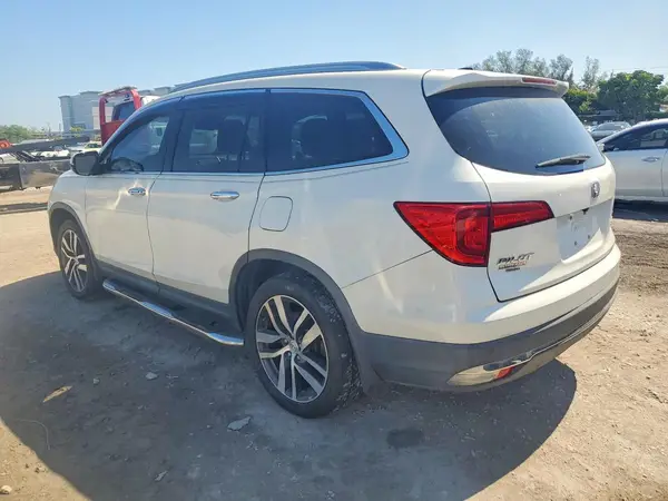 5FNYF6H04HB031645 2017 HONDA PILOT - Image 2