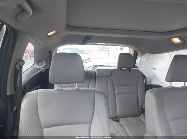 5FNYF6H04HB042662 2017 HONDA PILOT - Image 8