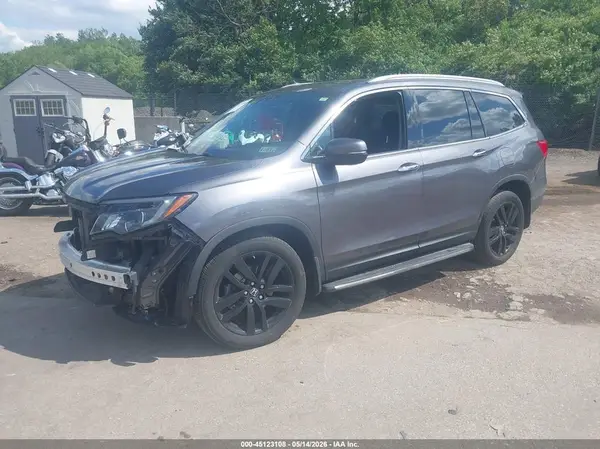 5FNYF6H04HB044217 2017 HONDA PILOT - Image 2