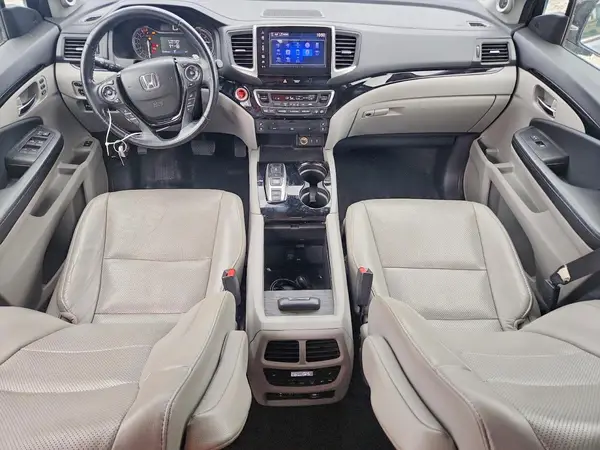 5FNYF6H04HB062085 2017 HONDA PILOT - Image 8