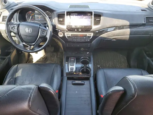 5FNYF6H04HB078724 2017 HONDA PILOT - Image 8