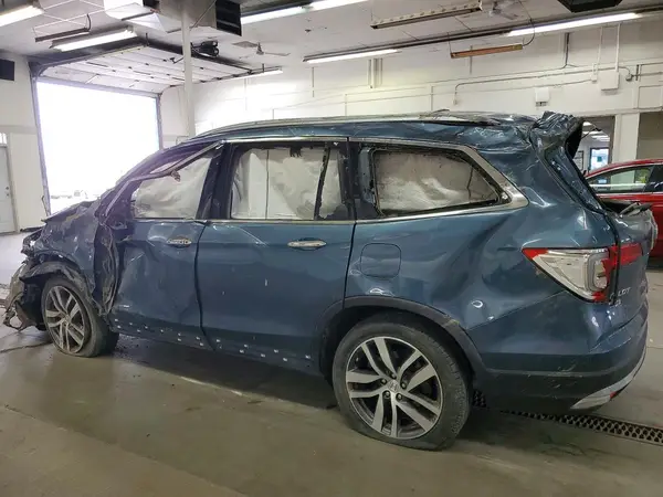5FNYF6H04HB079811 2017 HONDA PILOT - Image 2