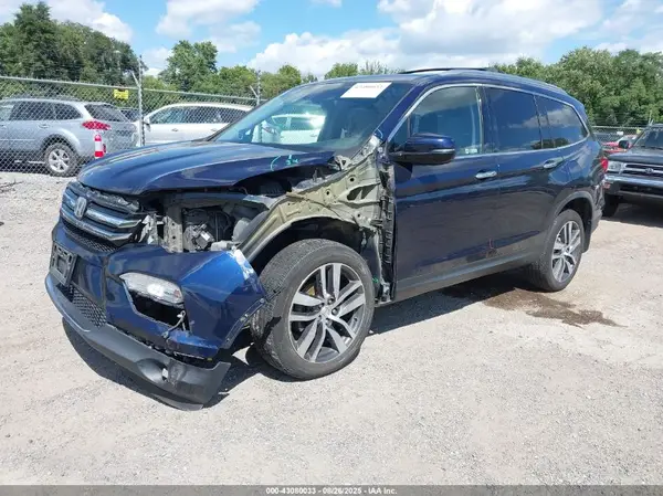 5FNYF6H04HB100656 2017 HONDA PILOT - Image 2