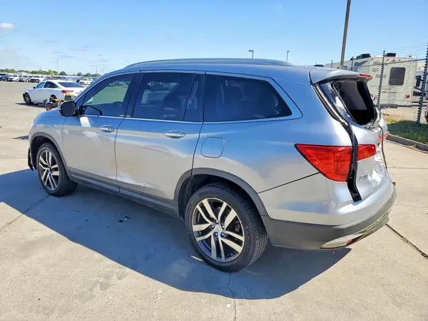 5FNYF6H05HB002008 2017 HONDA PILOT - Image 2