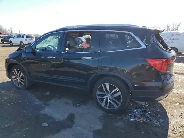 5FNYF6H05HB005233 2017 HONDA PILOT - Image 2