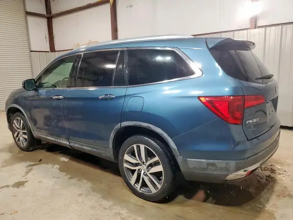 5FNYF6H05HB015762 2017 HONDA PILOT - Image 2