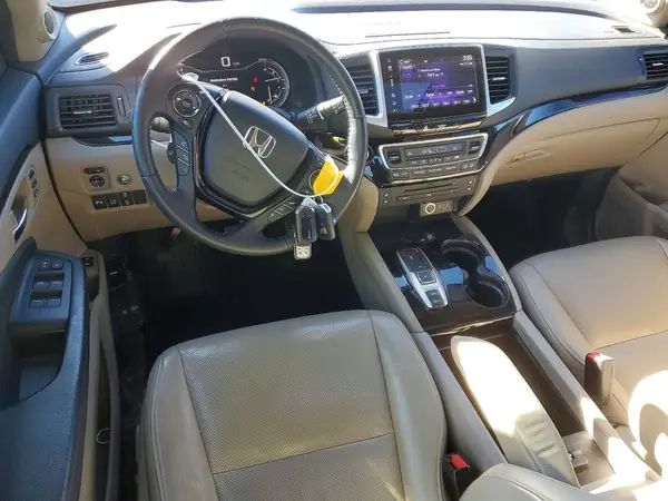 5FNYF6H05HB031671 2017 HONDA PILOT - Image 8