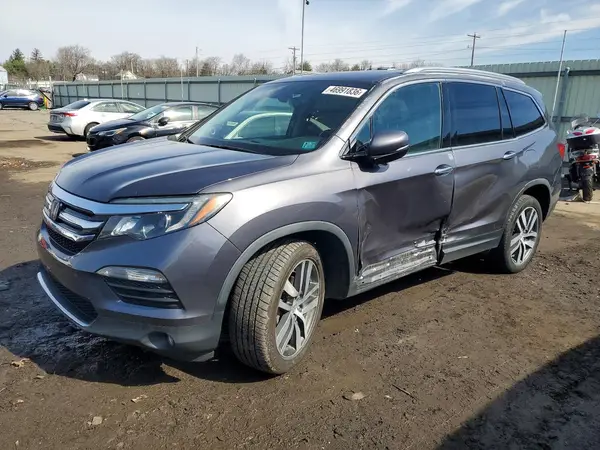 5FNYF6H05HB040810 2017 HONDA PILOT - Image 1