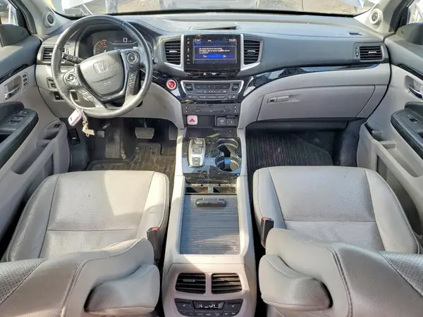 5FNYF6H05HB040810 2017 HONDA PILOT - Image 8