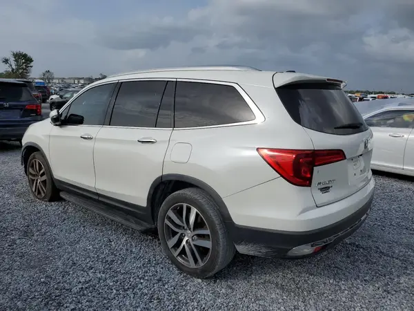5FNYF6H05HB042184 2017 HONDA PILOT - Image 2