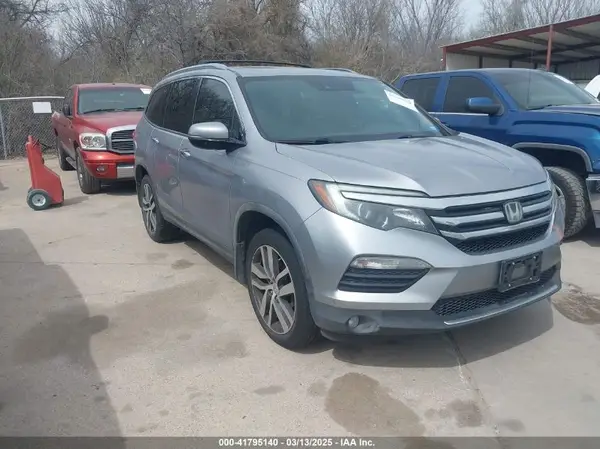 5FNYF6H05HB049099 2017 HONDA PILOT - Image 1