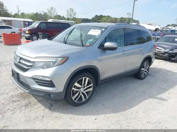 5FNYF6H05HB066453 2017 HONDA PILOT - Image 2