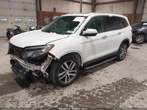5FNYF6H05HB070356 2017 HONDA PILOT - Image 2