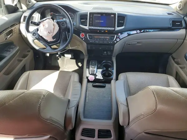 5FNYF6H05HB071507 2017 HONDA PILOT - Image 8