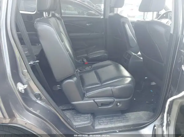 5FNYF6H05HB082930 2017 HONDA PILOT - Image 8