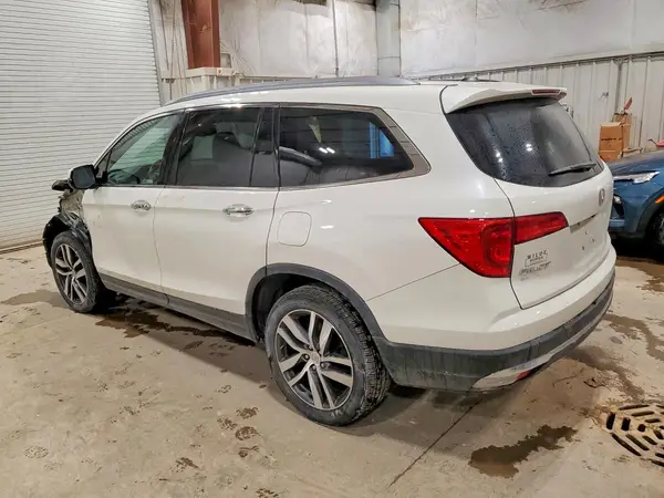 5FNYF6H05HB098884 2017 HONDA PILOT - Image 2