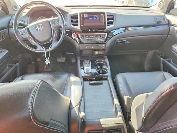 5FNYF6H05JB004931 2018 HONDA PILOT - Image 8