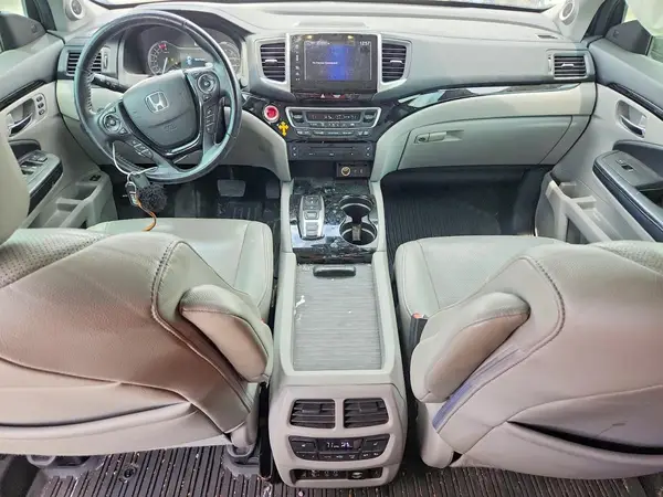 5FNYF6H05JB041882 2018 HONDA PILOT - Image 8