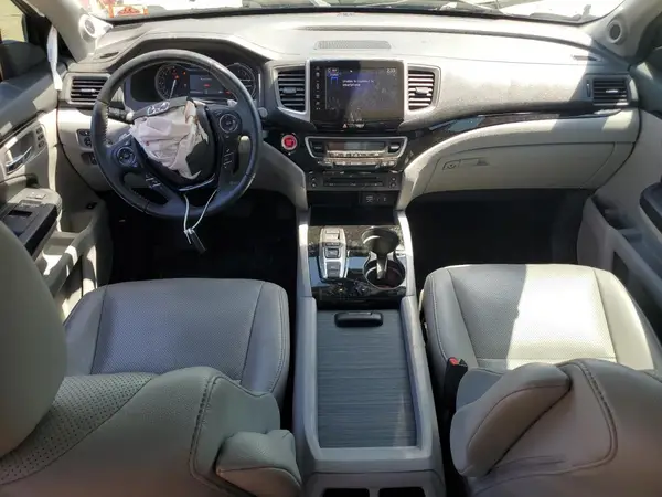 5FNYF6H05JB064868 2018 HONDA PILOT - Image 8