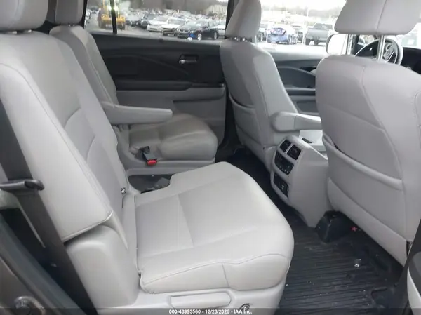 5FNYF6H05MB051686 2021 HONDA PILOT - Image 8