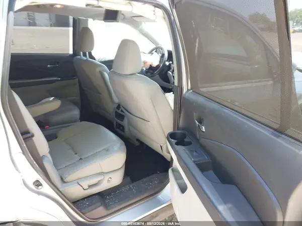 5FNYF6H06GB050583 2016 HONDA PILOT - Image 8