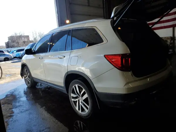 5FNYF6H06GB109177 2016 HONDA PILOT - Image 2
