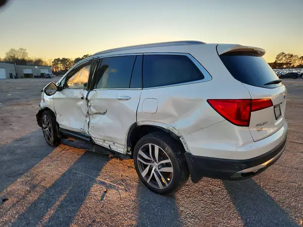 5FNYF6H06HB008271 2017 HONDA PILOT - Image 2