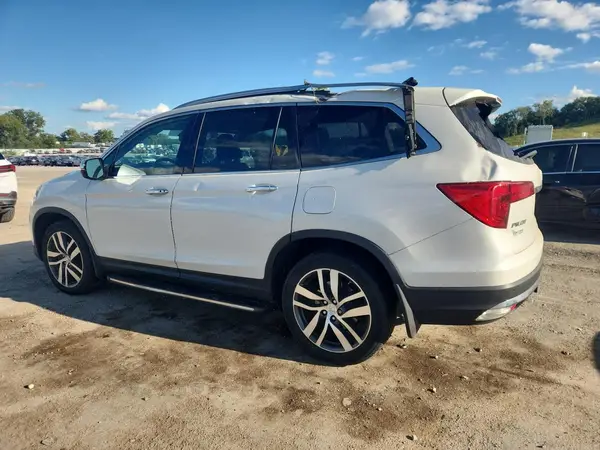 5FNYF6H06HB009534 2017 HONDA PILOT - Image 2