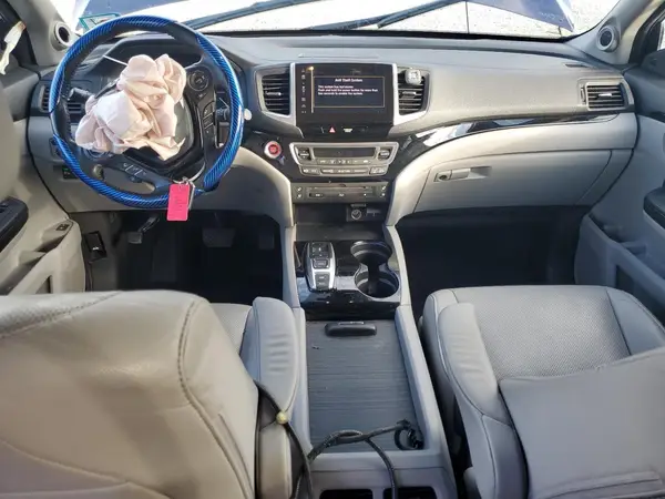 5FNYF6H06JB011290 2018 HONDA PILOT - Image 8