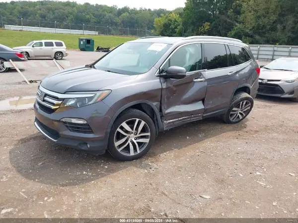5FNYF6H06JB021057 2018 HONDA PILOT - Image 2