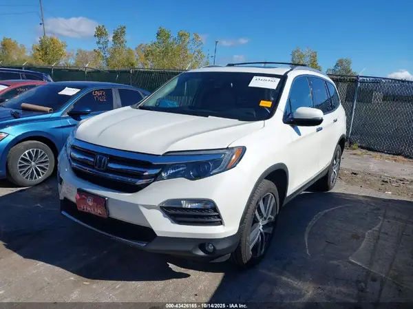 5FNYF6H06JB024508 2018 HONDA PILOT - Image 2