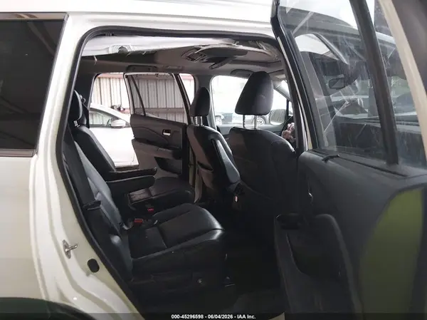 5FNYF6H06JB049554 2018 HONDA PILOT - Image 8