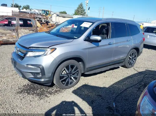 5FNYF6H06KB002686 2019 HONDA PILOT - Image 2