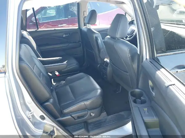 5FNYF6H06KB002686 2019 HONDA PILOT - Image 8