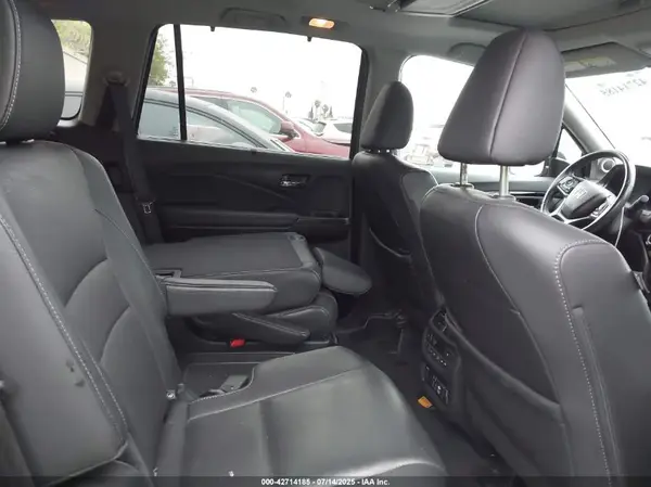 5FNYF6H06KB005152 2019 HONDA PILOT - Image 8