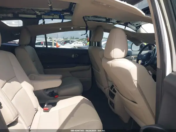 5FNYF6H06KB026714 2019 HONDA PILOT - Image 8