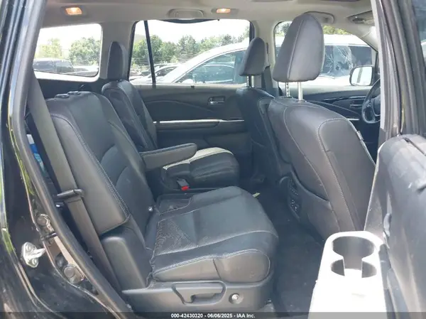 5FNYF6H07HB047306 2017 HONDA PILOT - Image 8