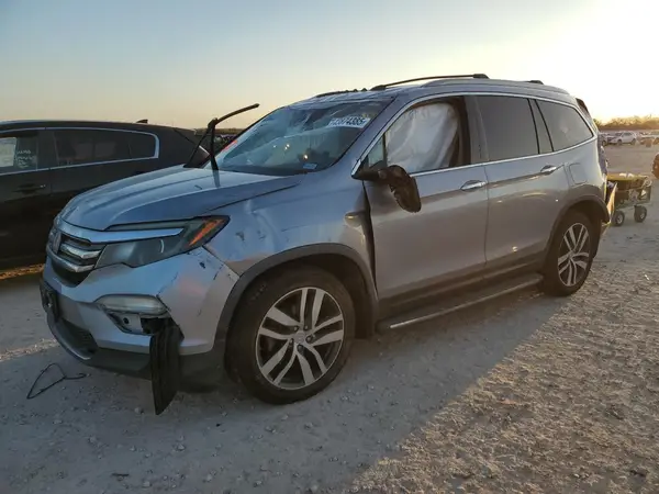 5FNYF6H07HB048519 2017 HONDA PILOT - Image 1