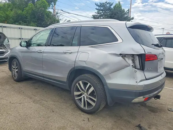 5FNYF6H07HB049119 2017 HONDA PILOT - Image 2