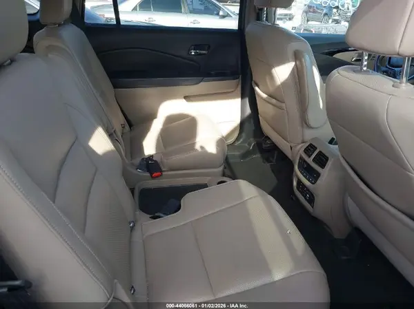 5FNYF6H07HB056412 2017 HONDA PILOT - Image 8
