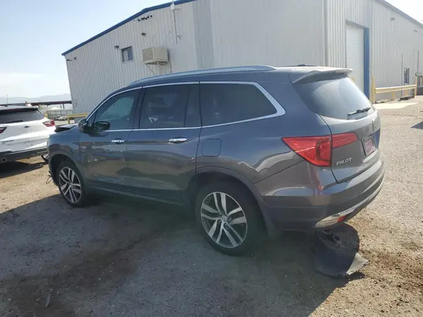 5FNYF6H07HB098241 2017 HONDA PILOT - Image 2