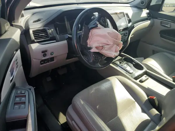 5FNYF6H07HB098241 2017 HONDA PILOT - Image 8