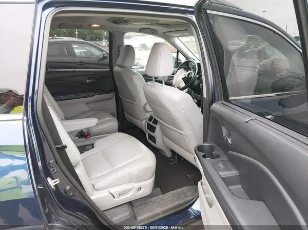 5FNYF6H07JB000153 2018 HONDA PILOT - Image 8