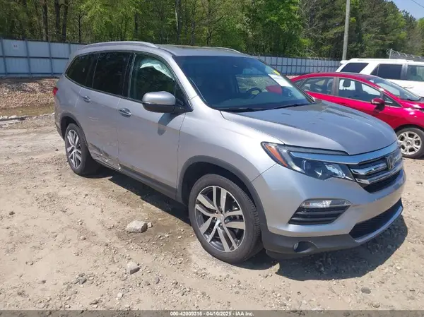 5FNYF6H07JB001030 2018 HONDA PILOT - Image 1