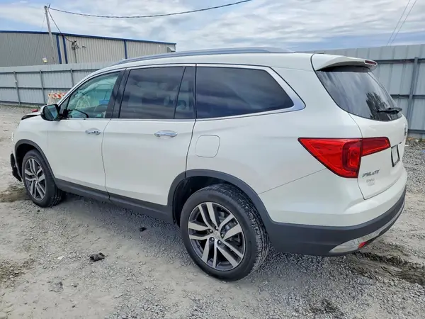 5FNYF6H07JB007507 2018 HONDA PILOT - Image 2